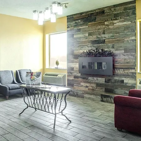 Super 8 By Wyndham Indianapolis South-2