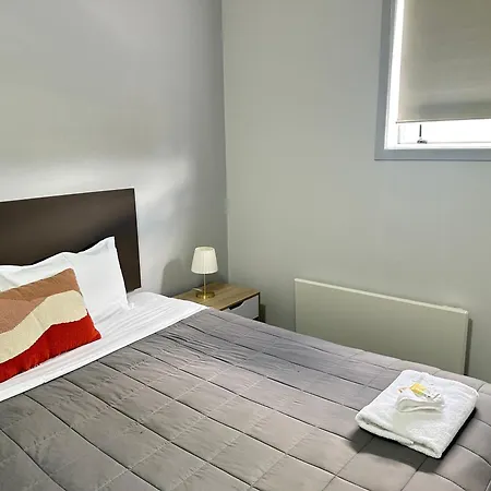 No 1 Motels-2