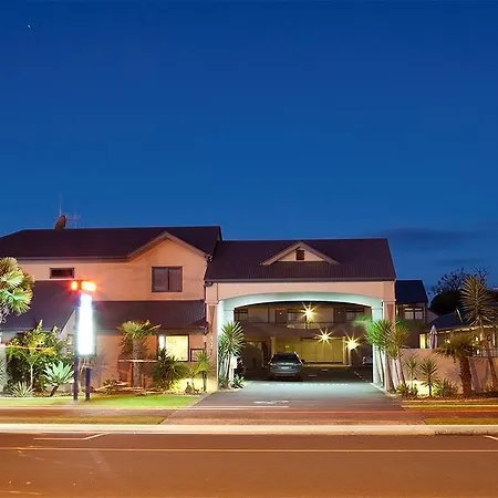 Aquarius Motor Inn-2