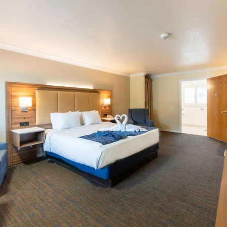 Cayucos Beach Inn-3