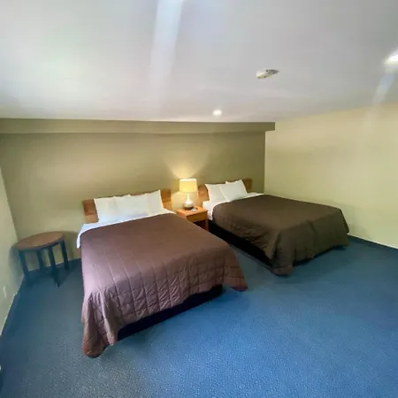 Kings Inn Orillia-3