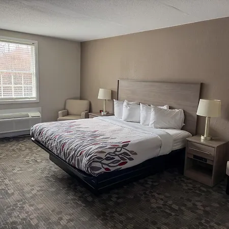 Whalers Inn And Suites-3