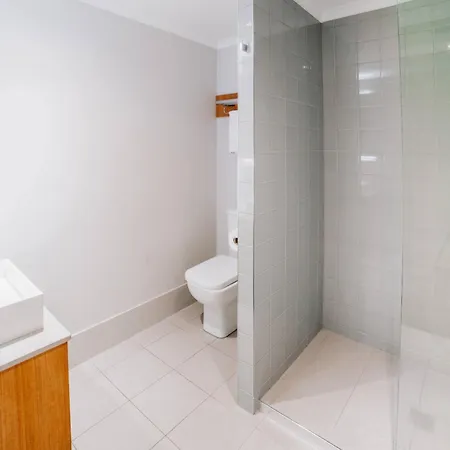 Clarion Hotel Townsville-3