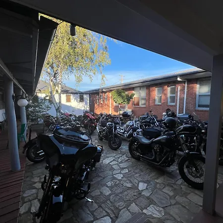 Bunkhouse Motel Cooma-3