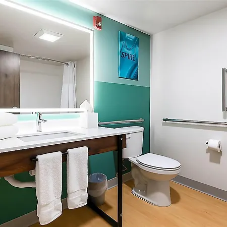 Wingate By Wyndham Geneva At Spire Academy-3