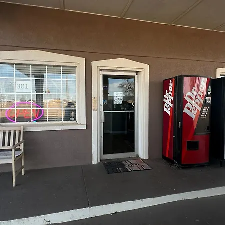 Hiway Inn Express Elk City Route 66-3
