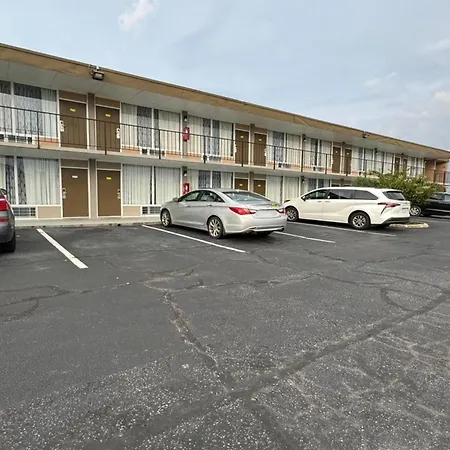 Days Inn By Wyndham Goldsboro-2