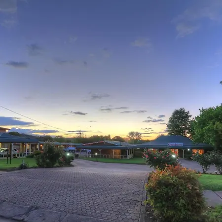 Rest Point Motor Inn-2