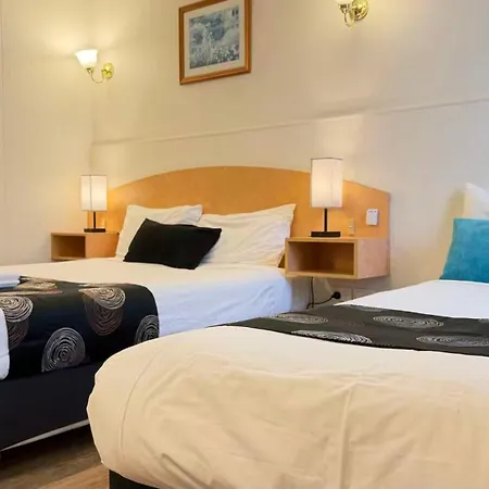 Parkville Motel-2