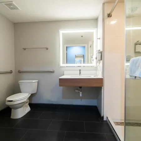 Microtel Inn & Suites By Wyndham Columbia-2