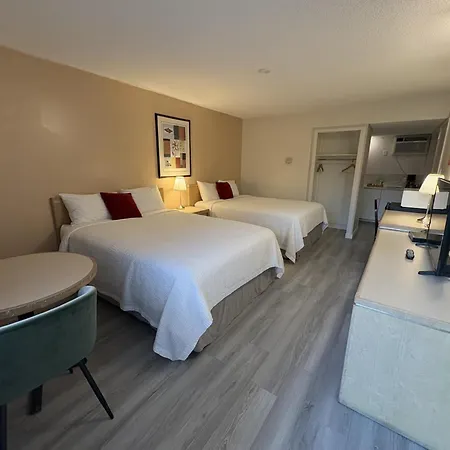 Slumber Lodge-2