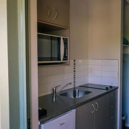 La Rochelle Motel-2