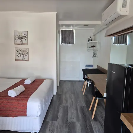 Ben Hall Motor Inn-3