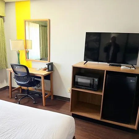 Super 8 By Wyndham Baker City-2