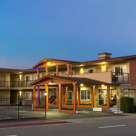 Travelodge By Wyndham Eureka-2