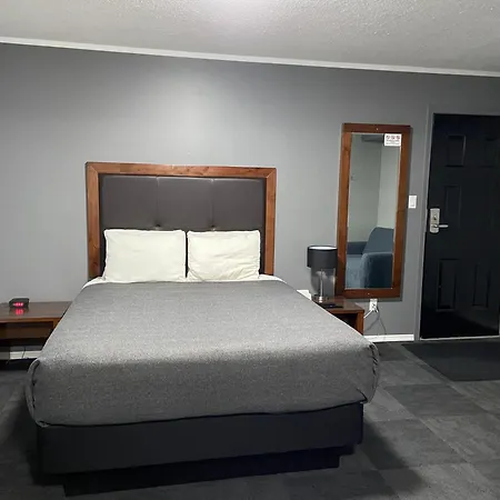 Monashee Lodge-3