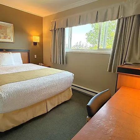 Diplomat Motel-3