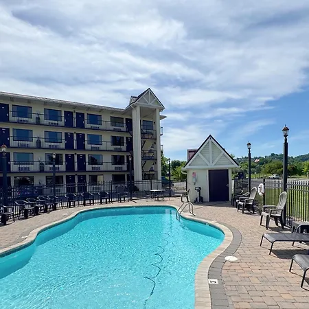 Landmark Inn On The River Sevierville-3