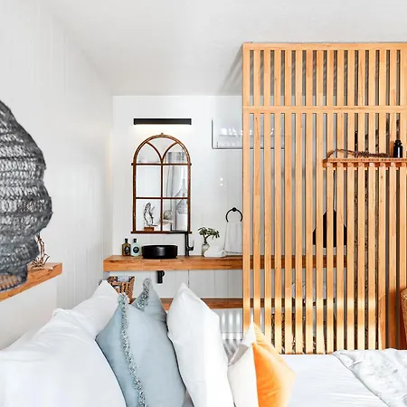 Bay Breeze Boutique Accommodation-2