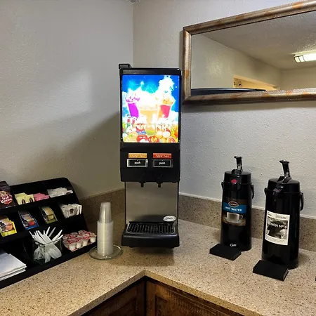 Super 8 By Wyndham Florence Or-2