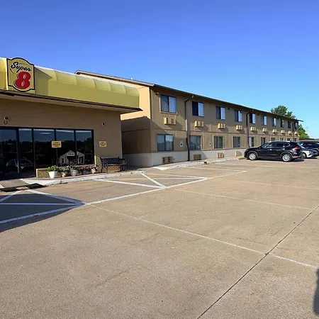 Super 8 By Wyndham Macomb-2