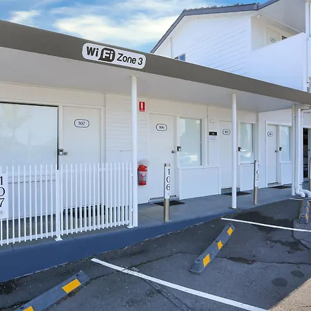 Surf Beach Motel Newcastle-2