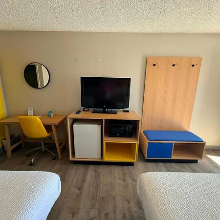 Days Inn By Wyndham Kingman West-2