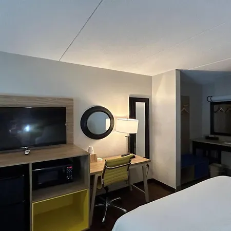 Days Inn By Wyndham Ridgeland South Carolina-3