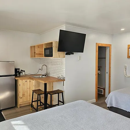 Quest Motel-2