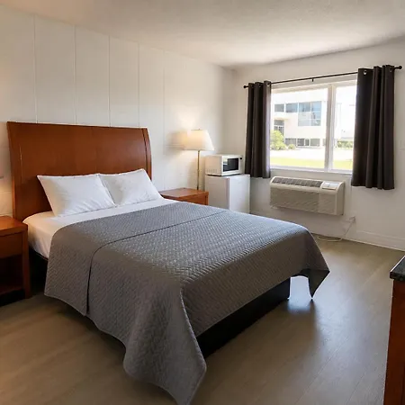 Huron Coast Inn-3