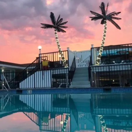 Surfcomber Motel-2
