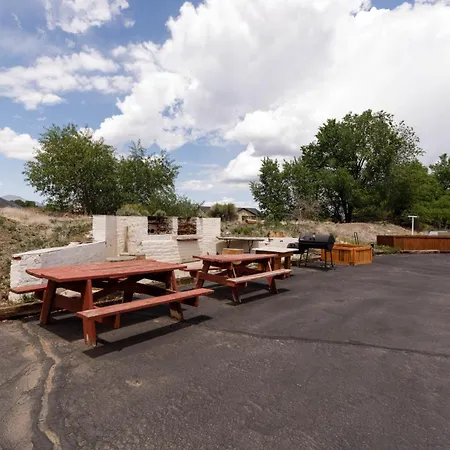 Marianna Inn Panguitch-2
