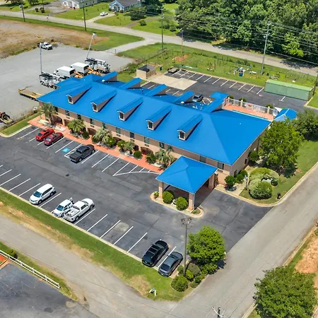 Gray Inn & Suites-2