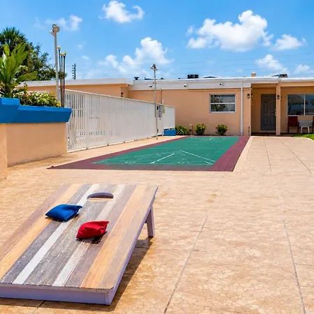 Belleair Beach Resort Motel-3