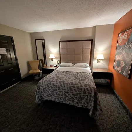 Hickory West Inn-3