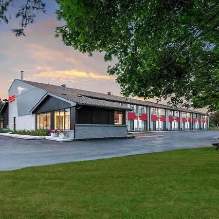 Ramada By Wyndham Kingston-2