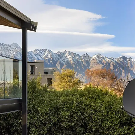 Queenstown Motel Apartments (Adults Only)-3