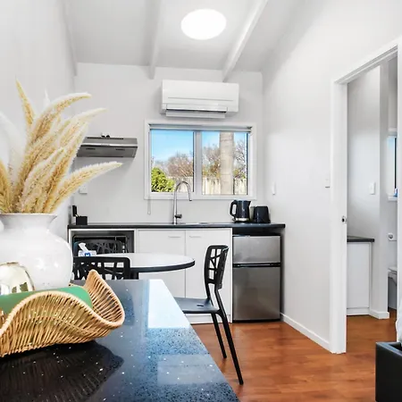 Middlemore Motel-3