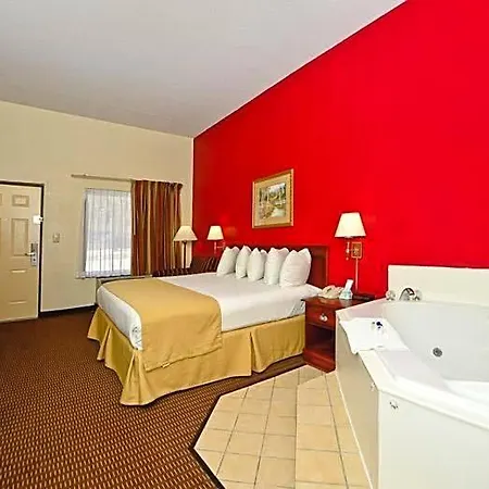 Manchester Heritage Inn & Suites-2