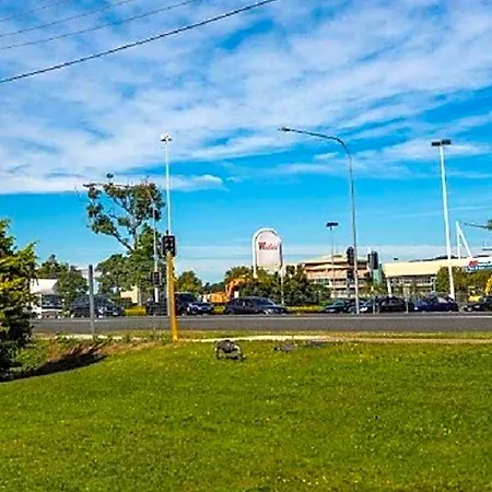 Garden City Motor Inn-2