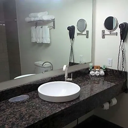 Budget Inn Palmyra-3