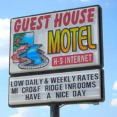 Guest House Motel Chanute-2