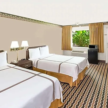 Travelodge By Wyndham Shreveport La-3