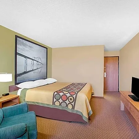 Super 8 By Wyndham Mt Pleasant-2