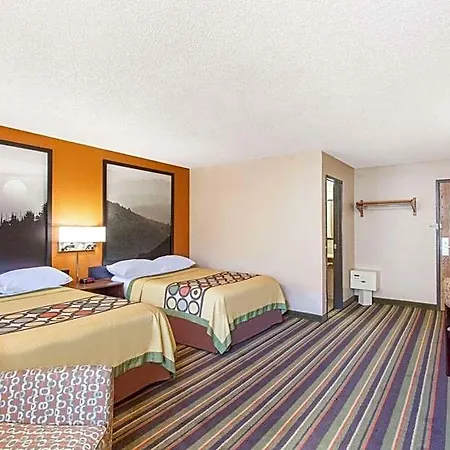 Super 8 By Wyndham Norton Va-2