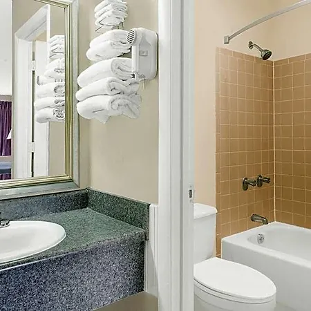 Hotel Express Anniston/Oxford-3