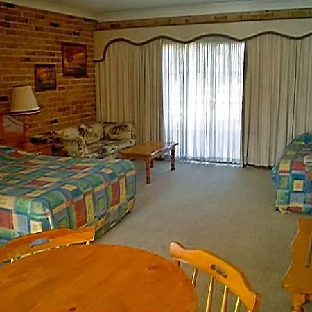 Coachmans Rest Motor Lodge-3