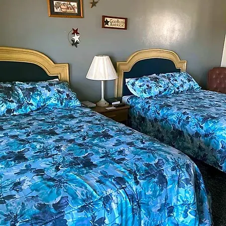 Hometown Inn-2