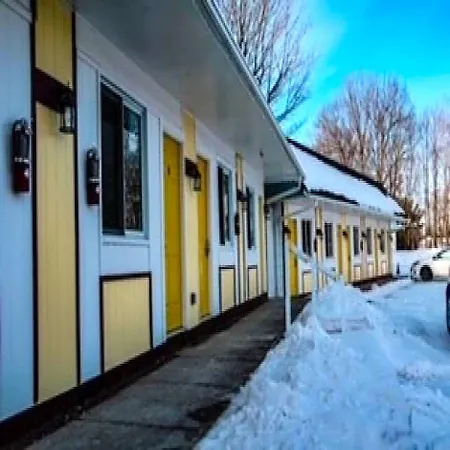 Skyland Motel Inn & Suites-2