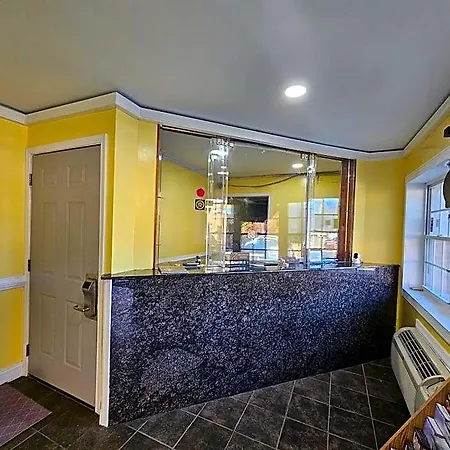 Fort Eustis Inn-2